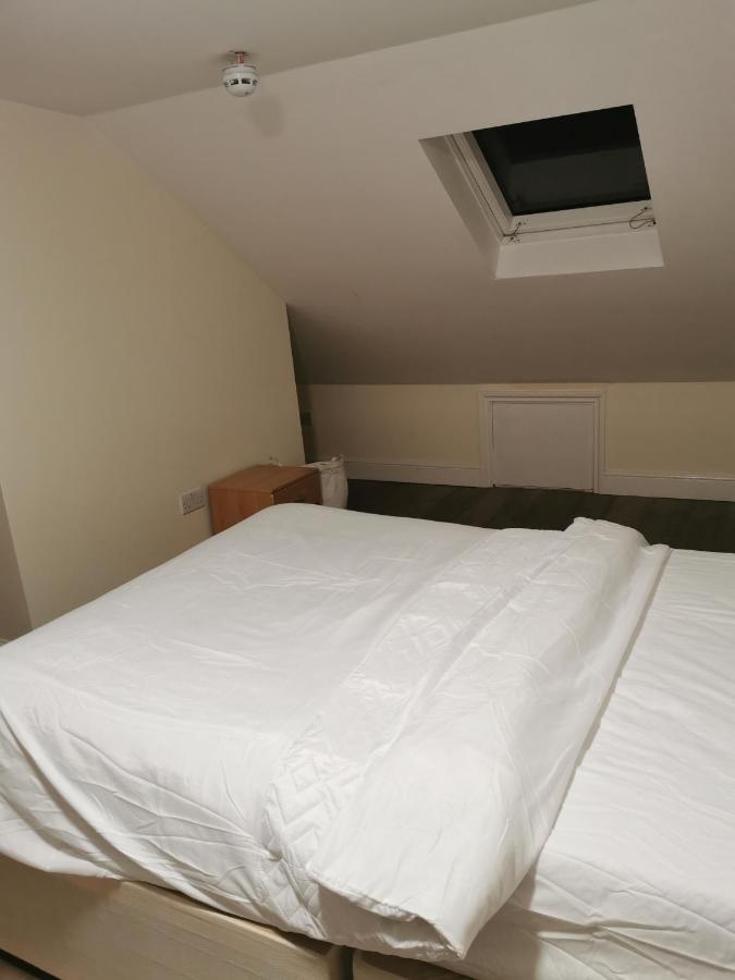 Glory House Hotel Ilford Buitenkant foto